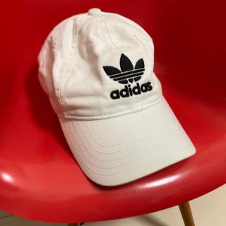 アディダス(adidas)のアディダスオリジナル　ホワイト　キャップ(キャップ)