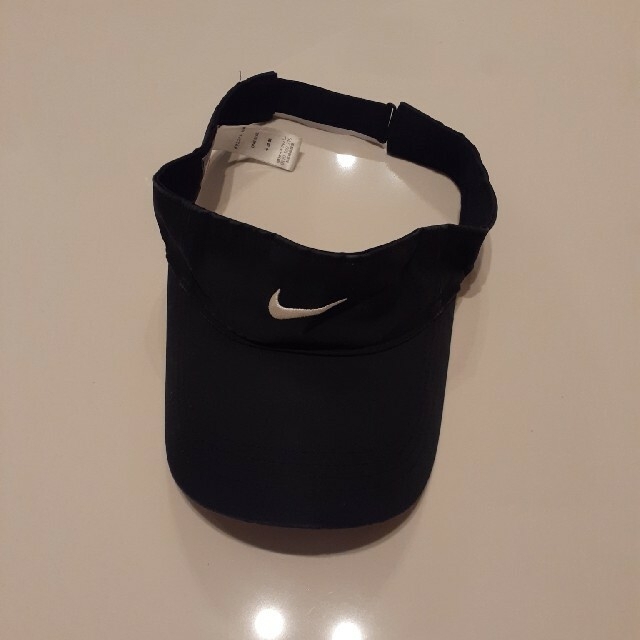 NIKE(ナイキ)のナイキ　NIKE　バイザー　サンバイザー　テニス メンズの帽子(サンバイザー)の商品写真