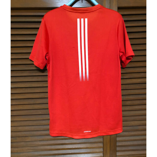 adidas(アディダス)のアディダス　Tシャツ メンズのトップス(Tシャツ/カットソー(半袖/袖なし))の商品写真