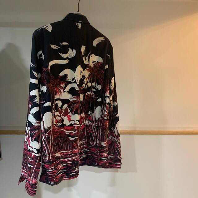 プラダ 貴重物 アロハシャツPRADA 14ss shirt 黒っぽく プラダ 貴重物 アロハシャツPRADA 14ss shirt 黒っぽく