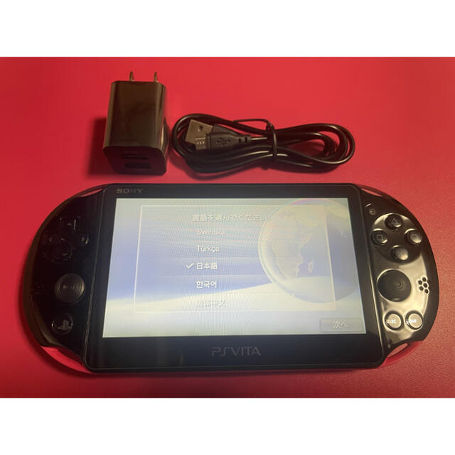 PlayStation Vita(プレイステーションヴィータ)のvita ピンクブラック　比較的良品　1 エンタメ/ホビーのゲームソフト/ゲーム機本体(携帯用ゲーム機本体)の商品写真