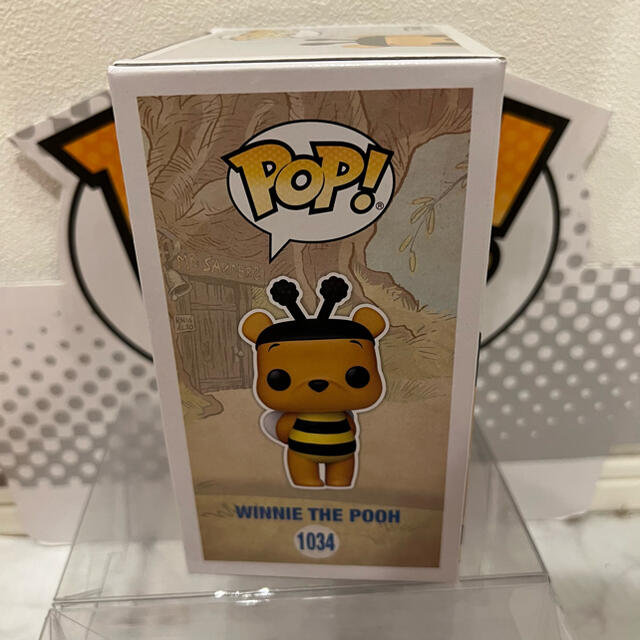 Disney(ディズニー)のレアFUNKO POP!  くまのプーさん　ミツバチプー限定 エンタメ/ホビーのフィギュア(アニメ/ゲーム)の商品写真