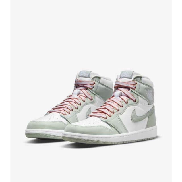 新品 / 28.5 / NIKE WMNS AIR JORDAN 1 【爆売りセール開催中