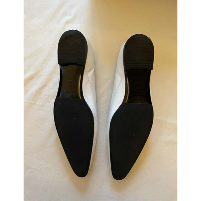 Jil Sander(ジルサンダー)のJIL SANDER ポインテッドトゥフラットパンプス レディースの靴/シューズ(バレエシューズ)の商品写真