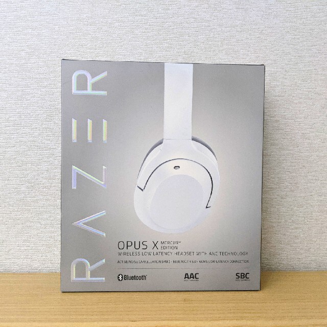 Razer Opus X Mercury Whiteヘッドフォン/イヤフォン