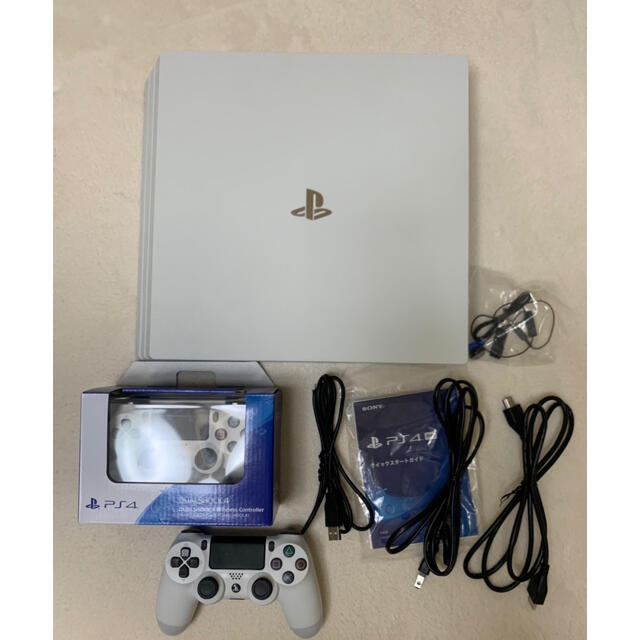 PlayStation4(プレイステーション4)のPlayStation4 Pro 1TB本体CUH-7200CB02 エンタメ/ホビーのゲームソフト/ゲーム機本体(家庭用ゲーム機本体)の商品写真