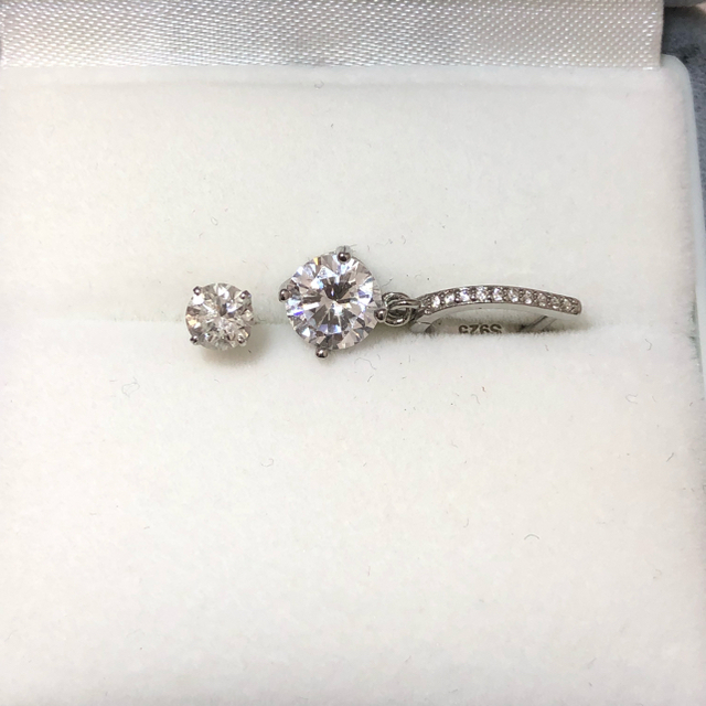 ソナダイヤモンド　1ct ピアス 2