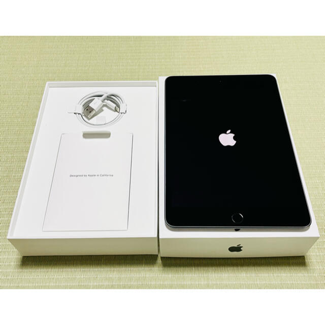 Apple(アップル)のiPad mini 5 WiFi ＋Cellular 64GB SIMフリー美品 スマホ/家電/カメラのPC/タブレット(タブレット)の商品写真