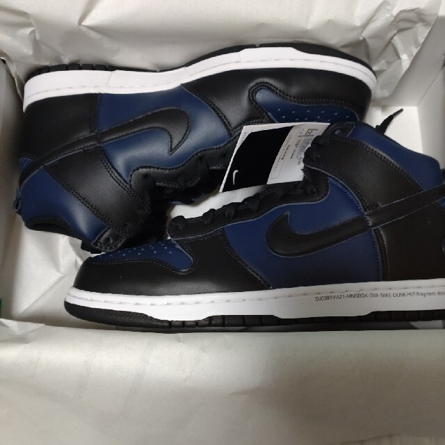 NIKE(ナイキ)のNIKE DUNK HIGH Fragment Midnight Navy メンズの靴/シューズ(スニーカー)の商品写真