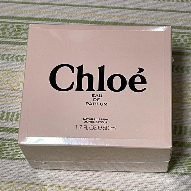 Chloe(クロエ)のよっち様専用 クロエ オードパルファム 50ml コスメ/美容の香水(香水(女性用))の商品写真