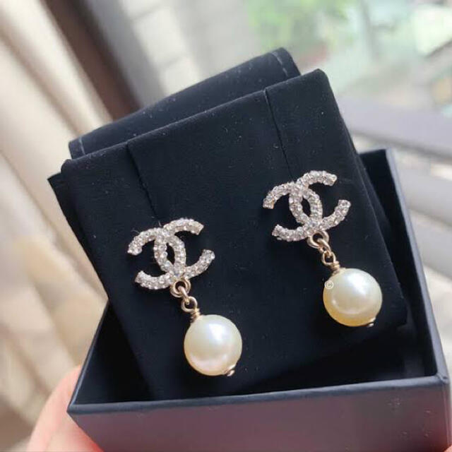 CHANEL ピアスピアス