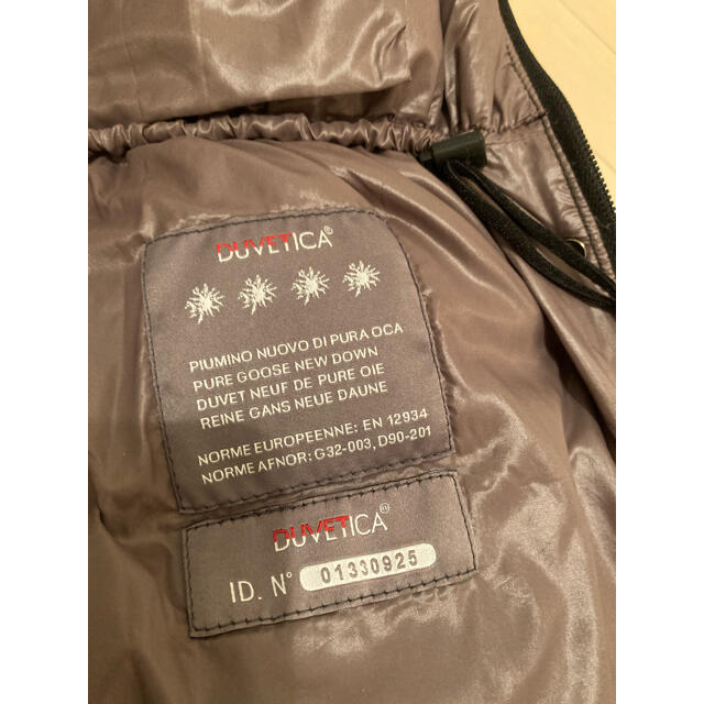DUVETICA(デュベティカ)のデネブ　38サイズ レディースのジャケット/アウター(ダウンコート)の商品写真