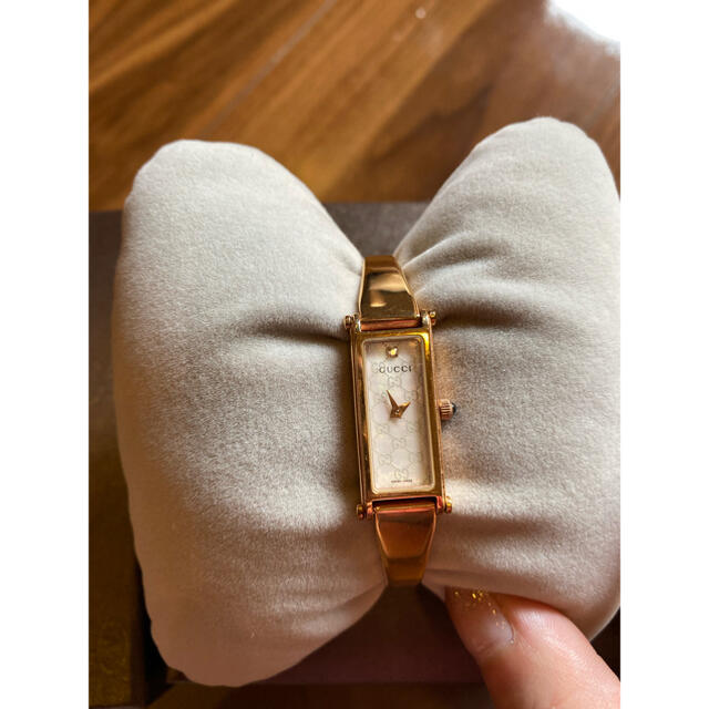 Gucci(グッチ)のGUCCI レディース　腕時計　一粒ダイヤ　1500L レディースのファッション小物(腕時計)の商品写真