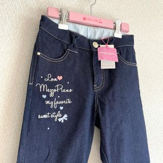 メゾピアノジュニア(mezzo piano junior)の【未使用】mezzo piano♡デニムパンツ ジ－ンズ リボン 刺繍♡140(パンツ/スパッツ)