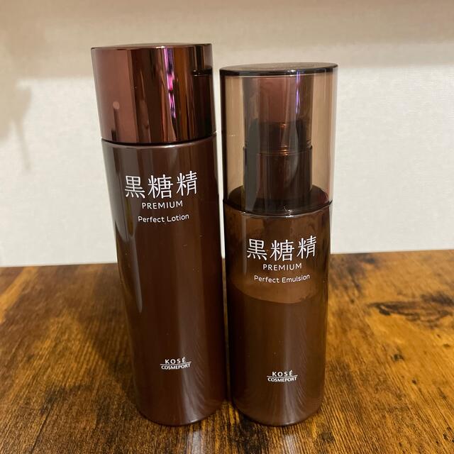 KOSE(コーセー)の黒糖精 /KOSE/高保湿化粧水 180ml /高保湿乳液 130ml コスメ/美容のスキンケア/基礎化粧品(化粧水/ローション)の商品写真