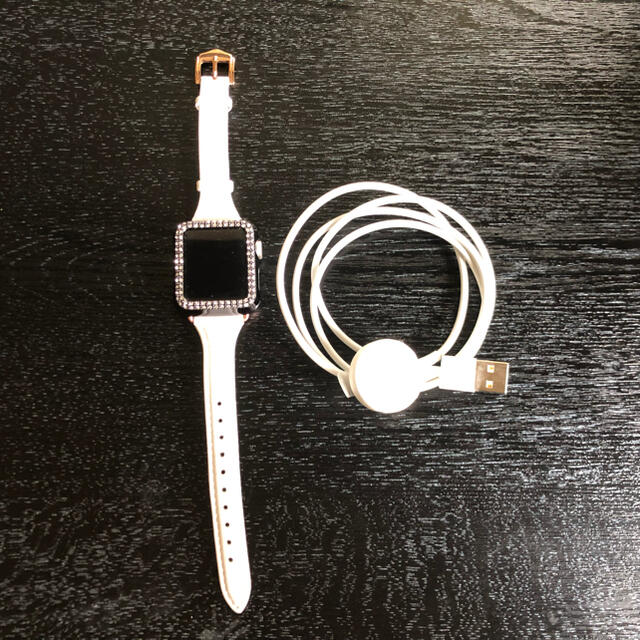 Apple Watch(アップルウォッチ)のほぼ未使用 Apple Watch Series3 スワロケース 本革ベルト メンズの時計(腕時計(デジタル))の商品写真