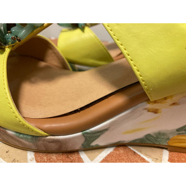 cavacava(サヴァサヴァ)の［新品未使用］サヴァサヴァ cava cava ベルト付 サンダル 23.5cm レディースの靴/シューズ(サンダル)の商品写真