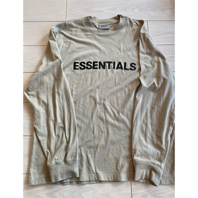 FEAR OF GOD(フィアオブゴッド)のESSENTIALS 長袖　tシャツ メンズのトップス(Tシャツ/カットソー(七分/長袖))の商品写真