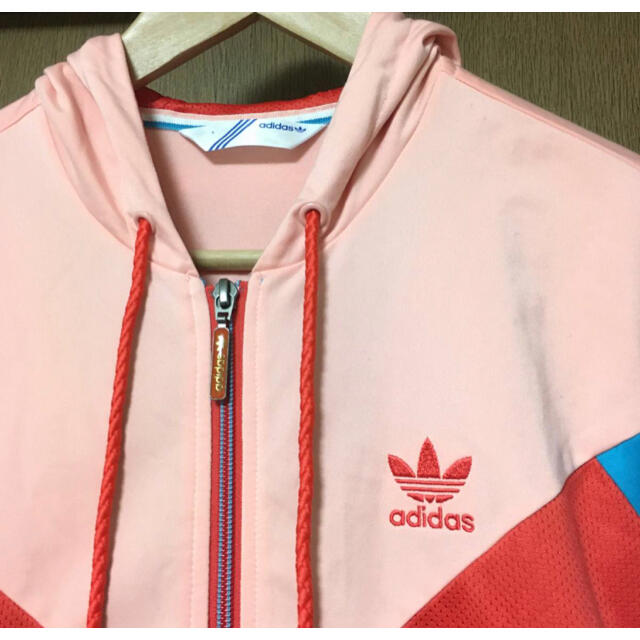 adidas original 明石さん着用モデルのパーカー おまけつき-