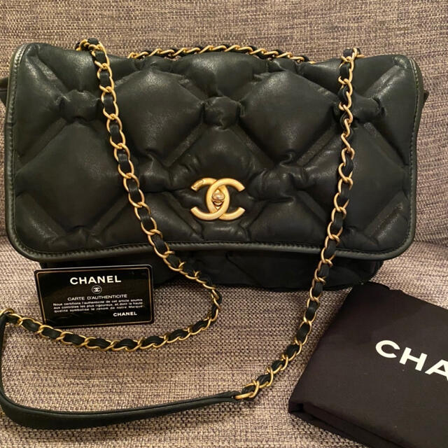 正規品　CHANEL バブルキルト　マトラッセ　ブラック　ポーチ付