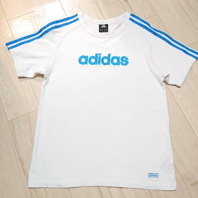 adidas(アディダス)のアディダスTシャツ メンズのトップス(Tシャツ/カットソー(半袖/袖なし))の商品写真