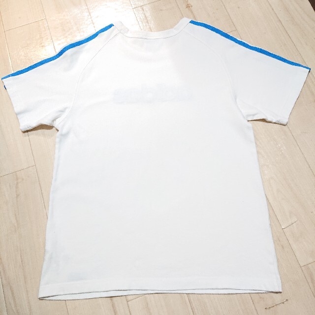 adidas(アディダス)のアディダスTシャツ メンズのトップス(Tシャツ/カットソー(半袖/袖なし))の商品写真