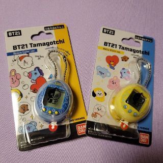 ボウダンショウネンダン(防弾少年団(BTS))のBT21 たまごっち イエロー ブルー  2個セット(キャラクターグッズ)