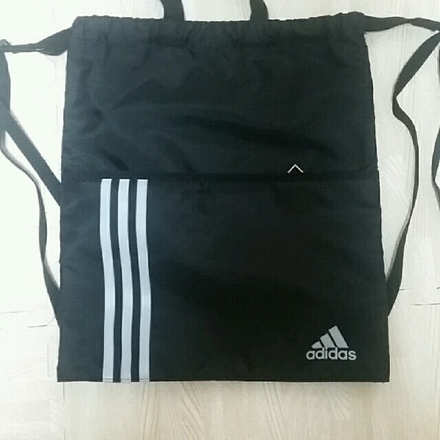 adidas(アディダス)のアディダスバッグ メンズのバッグ(メッセンジャーバッグ)の商品写真