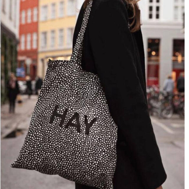 HAY TOTE ドット柄 トートバッグ 新品　正規品 レディースのバッグ(トートバッグ)の商品写真