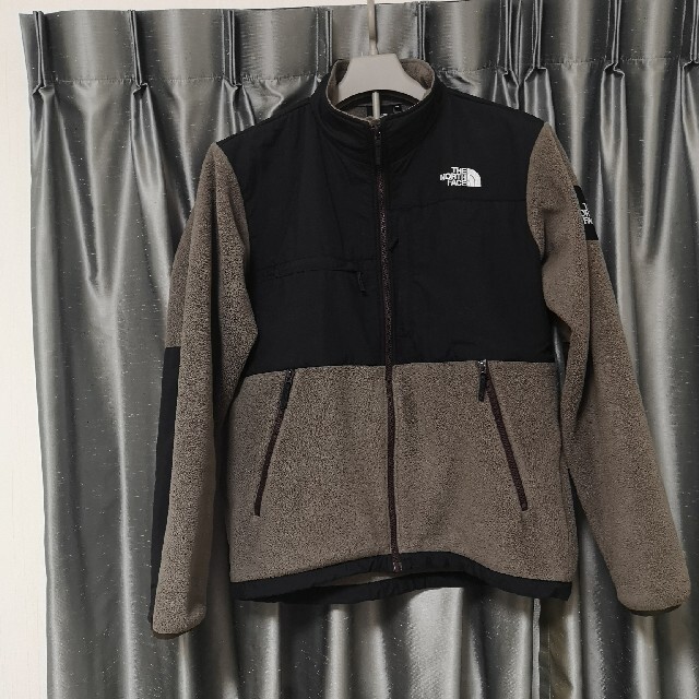 THE NORTH FACE(ザノースフェイス)のデナリジャケット ファルコンブラウン Mサイズ メンズのジャケット/アウター(ブルゾン)の商品写真