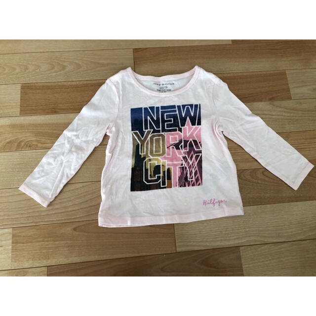 TOMMY HILFIGER(トミーヒルフィガー)のTOMMY ロンT2枚セット キッズ/ベビー/マタニティのキッズ服女の子用(90cm~)(Tシャツ/カットソー)の商品写真