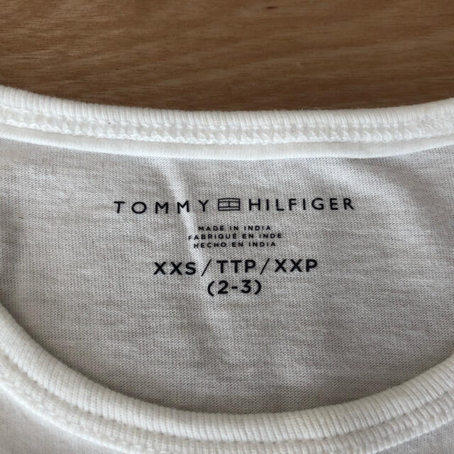 TOMMY HILFIGER(トミーヒルフィガー)のTOMMY ロンT2枚セット キッズ/ベビー/マタニティのキッズ服女の子用(90cm~)(Tシャツ/カットソー)の商品写真