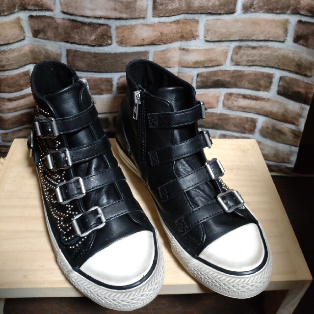ASH 皮ハイカットスニーカー emilielygren.com