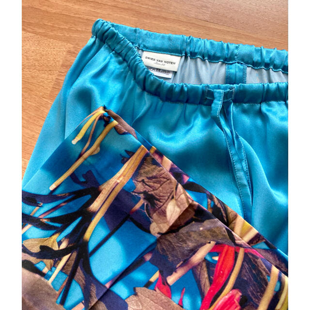 DRIES VAN NOTEN - レア! 超美品☆ドリスヴァンノッテン 19AW ダリア柄