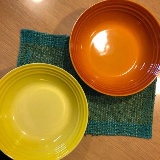 ルクルーゼ(LE CREUSET)の【ル・クルーゼ福袋】ボウル２点🧡(食器)