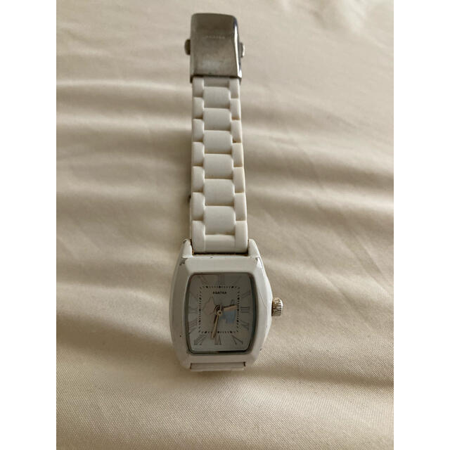 AGATHA(アガタ)のAGATHA 腕時計 レディース　ホワイト レディースのファッション小物(腕時計)の商品写真