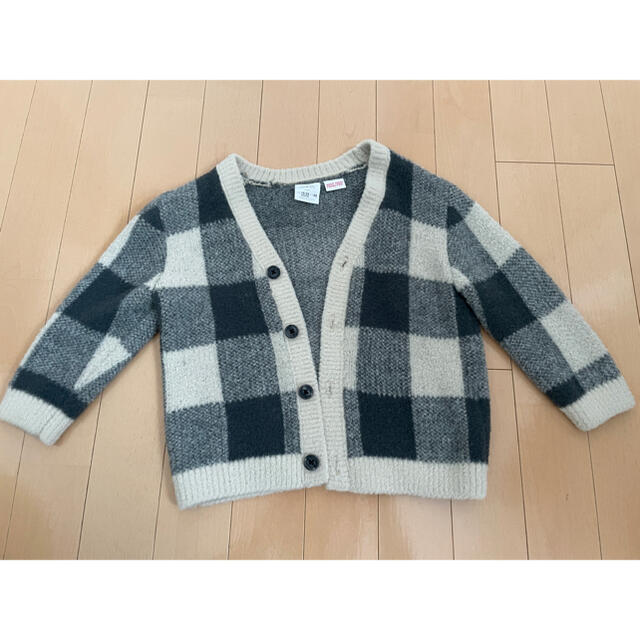 ZARA KIDS(ザラキッズ)の【2着あり！】ZARA カーディガン　92cm キッズ/ベビー/マタニティのキッズ服男の子用(90cm~)(カーディガン)の商品写真