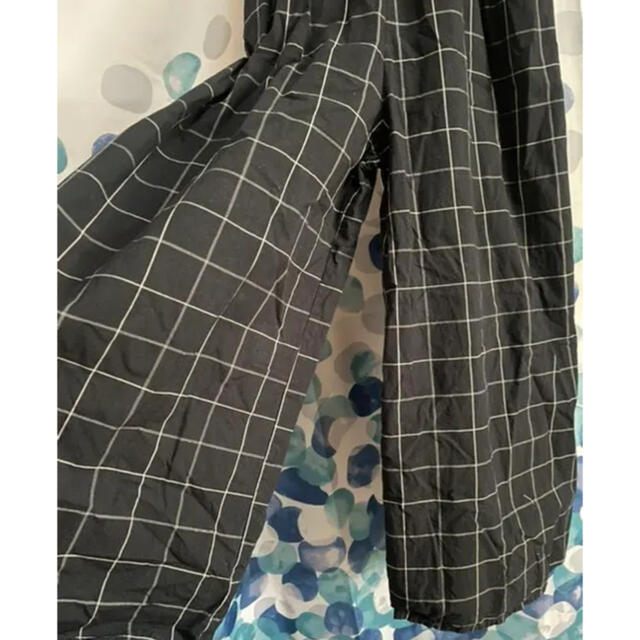 GU(ジーユー)のGU オールインワンサロペットパンツ　ブラック S レディースのパンツ(サロペット/オーバーオール)の商品写真