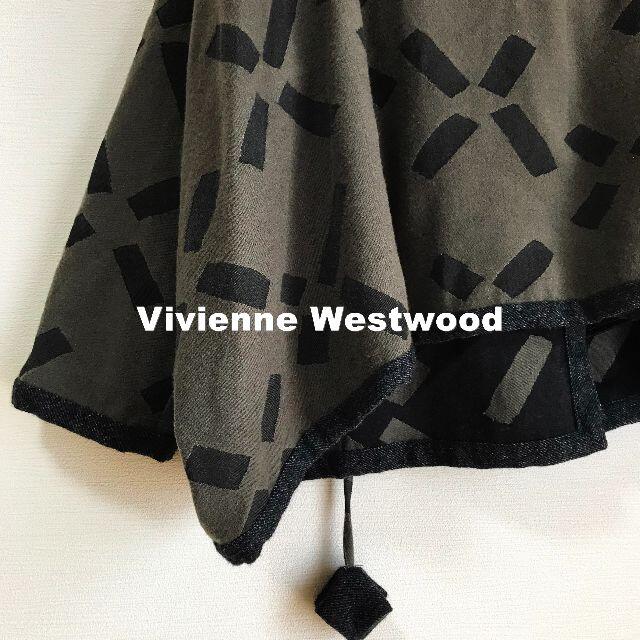 Vivienne Westwood(ヴィヴィアンウエストウッド)の【Vivienne Westwood】ORBボタン マント ショートコート レディースのジャケット/アウター(その他)の商品写真