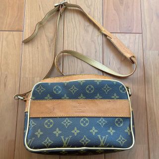 ルイヴィトン(LOUIS VUITTON)のルイヴィトン　ショルダーバッグ(ショルダーバッグ)