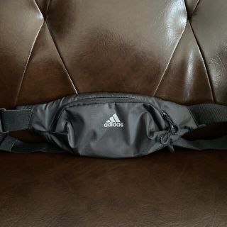 アディダス(adidas)の【新品&未使用】アディダス　ボディバッグ、ウエストポーチ(ボディバッグ/ウエストポーチ)