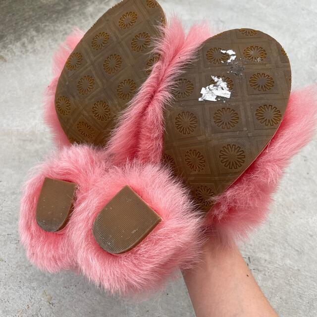 UGG - UGG ピンクファーサンダルの通販 by 33|アグならラクマ UGG - UGG ピンクファーサンダルの通販 by 33|アグならラクマ