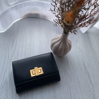 フェンディ(FENDI)の《taka様専用》FENDI 二つ折り財布(財布)