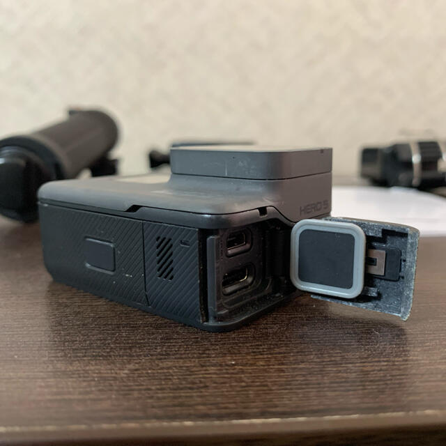 GoPro(ゴープロ)のGoPro 5 スマホ/家電/カメラのカメラ(ビデオカメラ)の商品写真