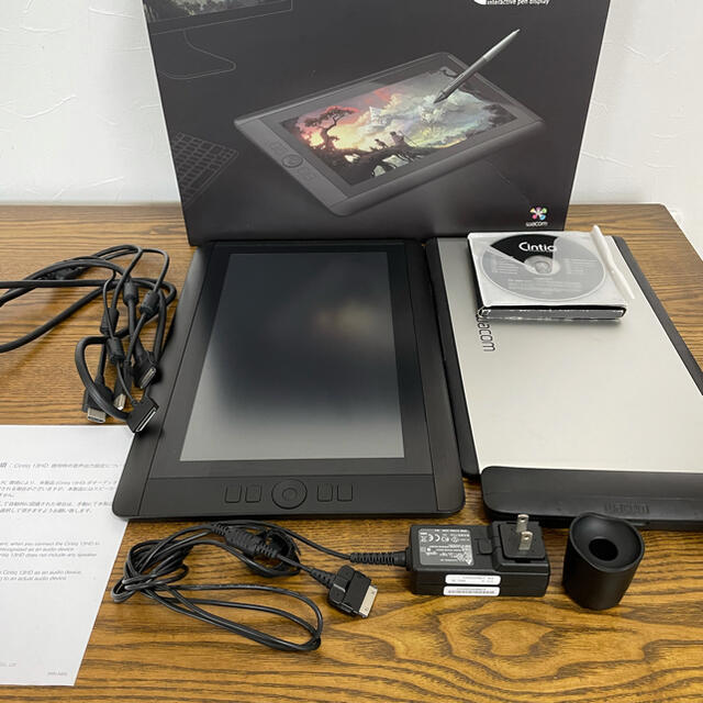 Wacom(ワコム)のWACOM DTK-1300/K0-DX 液晶ペンタブレット スマホ/家電/カメラのPC/タブレット(PC周辺機器)の商品写真