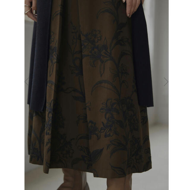 A VINTAGE - EMBROIDERY TUCK FLARED SKIRTの通販