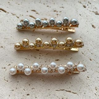 スワロフスキー(SWAROVSKI)の新品　パールとスワロのバレッタ(バレッタ/ヘアクリップ)