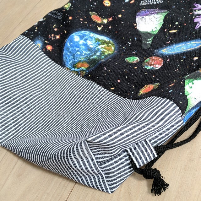 ナップサック型☆お着替え袋(宇宙飛行士)の通販 by やかた☆工房 ナップサック型☆お着替え袋(大きめ!宇宙飛行士)