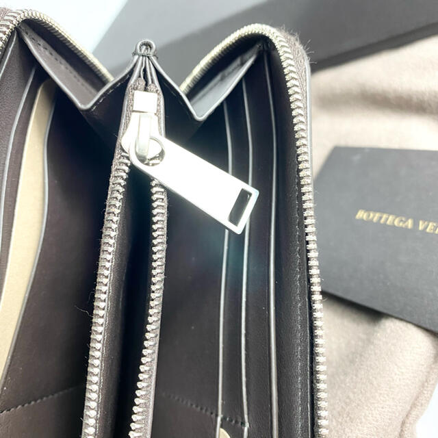 Bottega Veneta(ボッテガヴェネタ)のショッパー付き【新品レアデザイン】ボッテガ ヴェネタ長財布 メンズのファッション小物(長財布)の商品写真