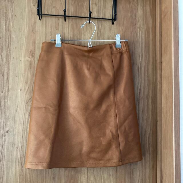フェイクレザーミニスカート レディースのスカート(ミニスカート)の商品写真